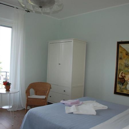 לצנו B&B Cherry En Rose מראה חיצוני תמונה