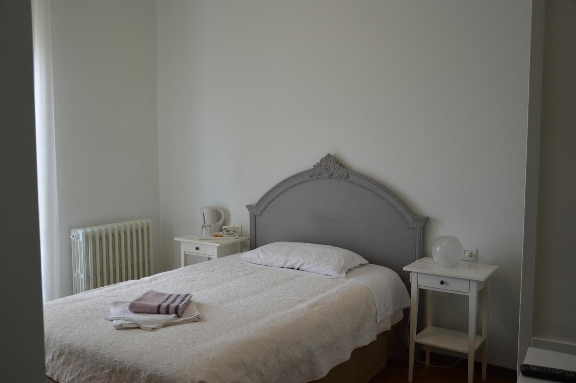 לצנו B&B Cherry En Rose חדר תמונה